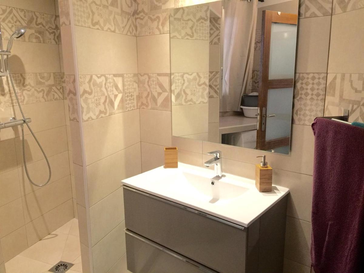 Appartement Renove Aux Portes De St Tropez Gassin Exteriör bild